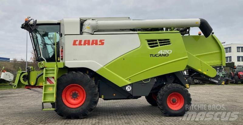 CLAAS TUCANO 420 Mähdrescher