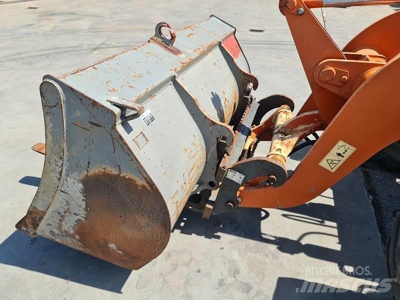 Atlas AR75e Radlader