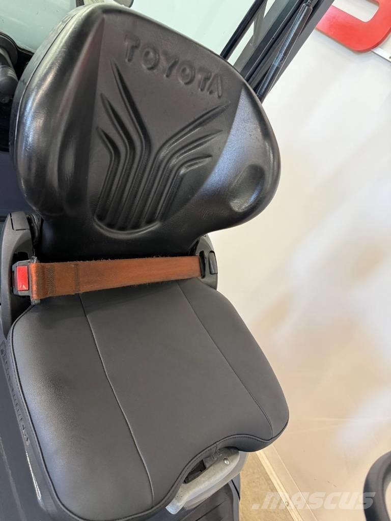 Toyota 10894 - 8FGF18 Gasstapler