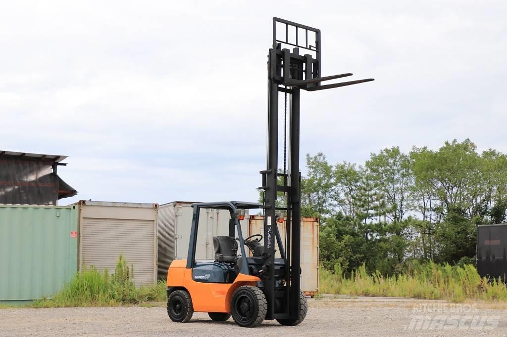 Toyota 7 FD 30 Dieselstapler