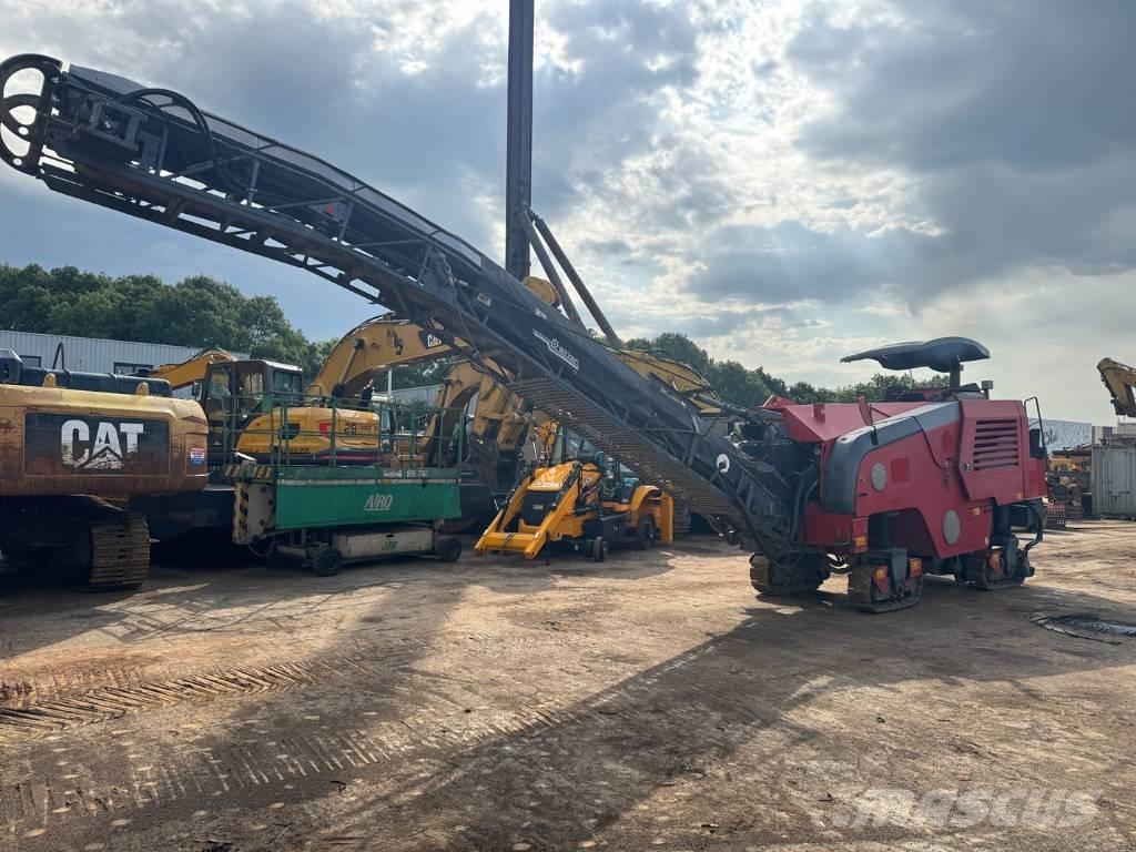 Wirtgen W 100 F Asphaltfräsen