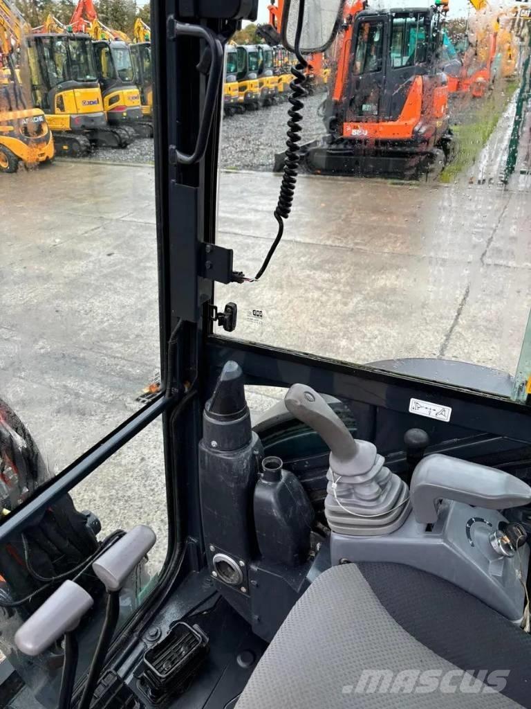 Hitachi ZX26U-6CR Minibagger < 7t