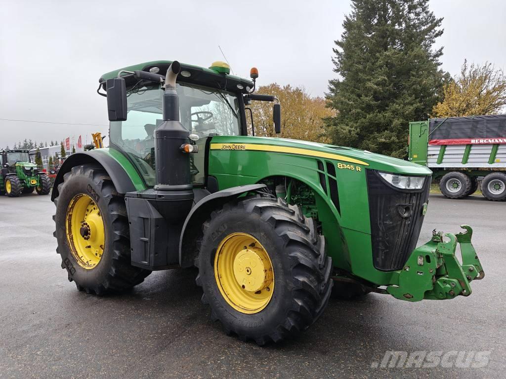 John Deere 8345 R Traktoren