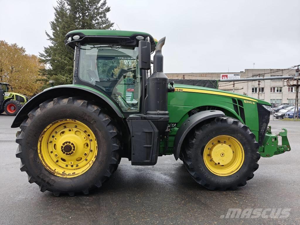 John Deere 8345 R Traktoren