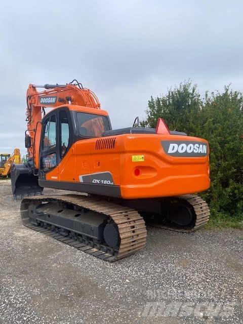 Doosan DX 180 LC Raupenbagger