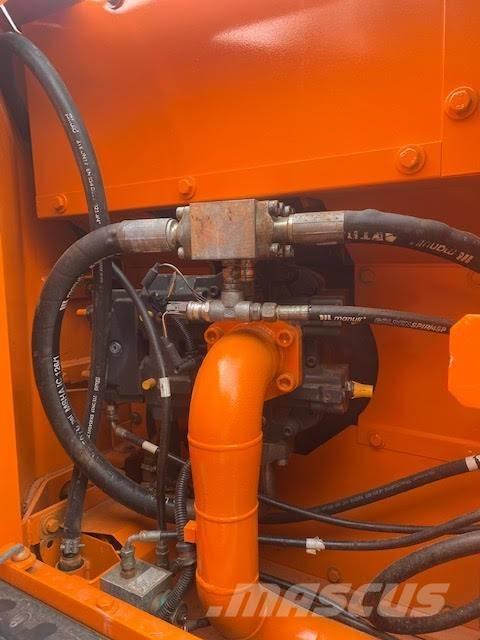 Doosan DX 180 LC Raupenbagger