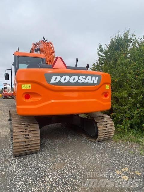 Doosan DX 180 LC Raupenbagger