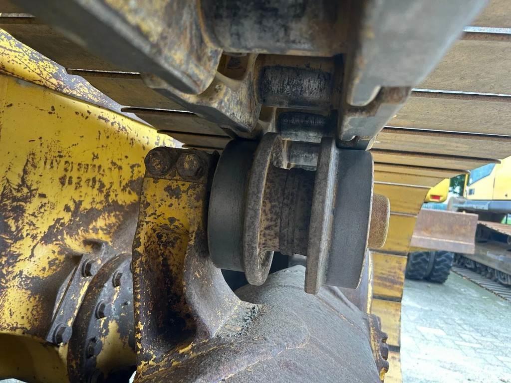 Komatsu D65PX-15 Bulldozer