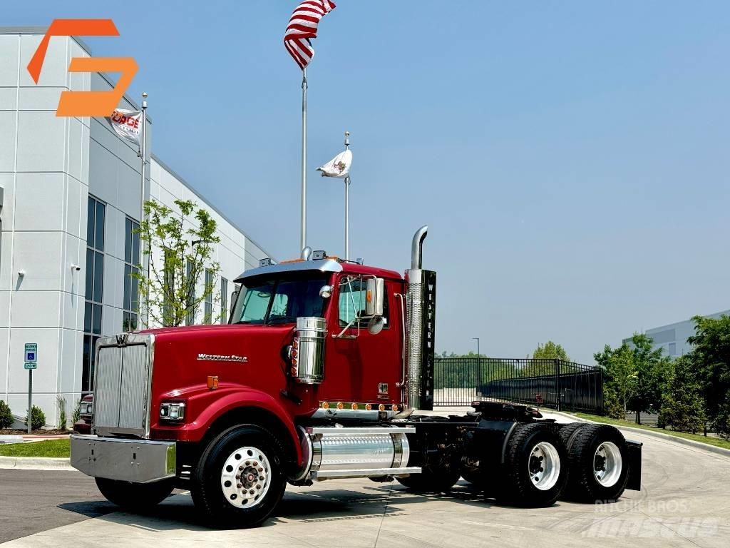 Western Star 4900 SF Sattelzugmaschinen