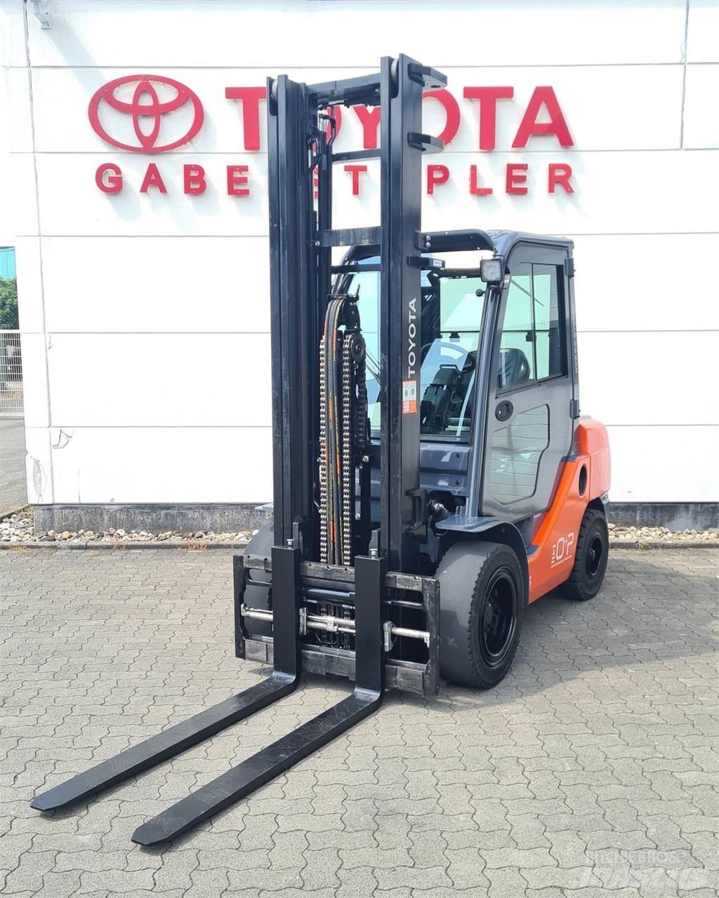 Toyota 02-8FDJF35 Dieselstapler