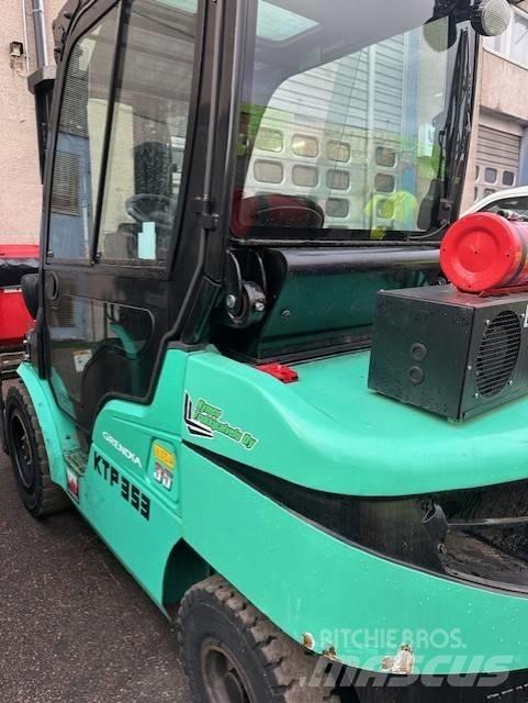 Mitsubishi FD 35 N Dieselstapler