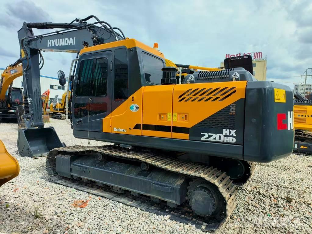 Hyundai HX220HD Midibagger  7t - 12t