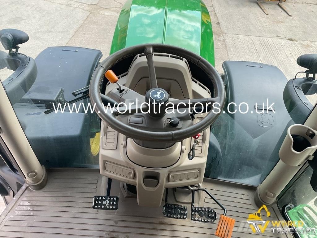 John Deere 6215 R Traktoren