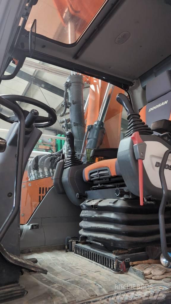 Doosan DX 165 W Mobilbagger