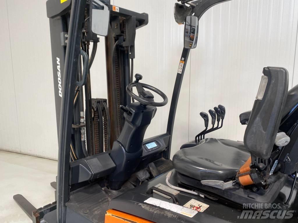 Doosan B25X-7 Elektrostapler