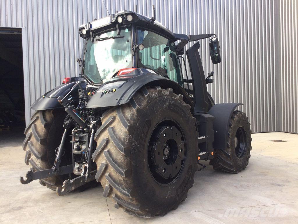 Valtra Q265 Traktoren