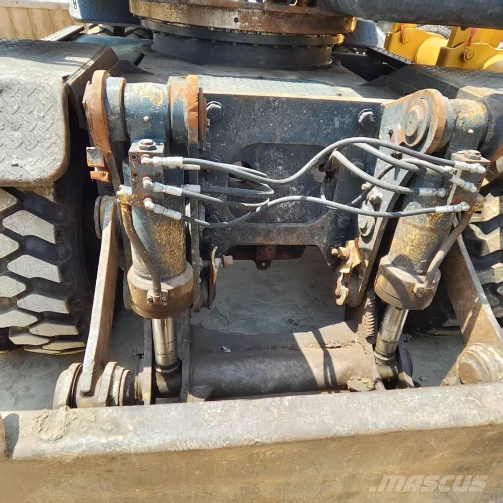 Hyundai R210W-9 Mobilbagger