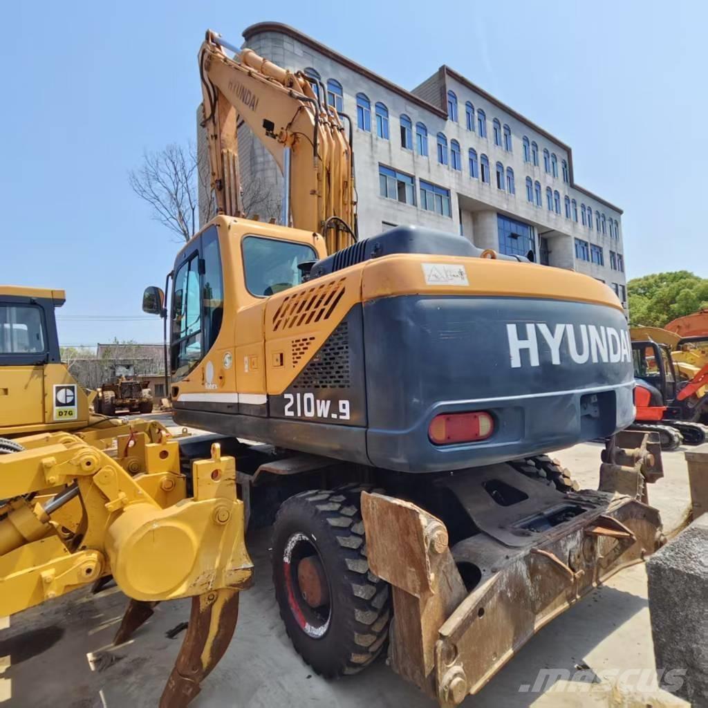 Hyundai R210W-9 Mobilbagger