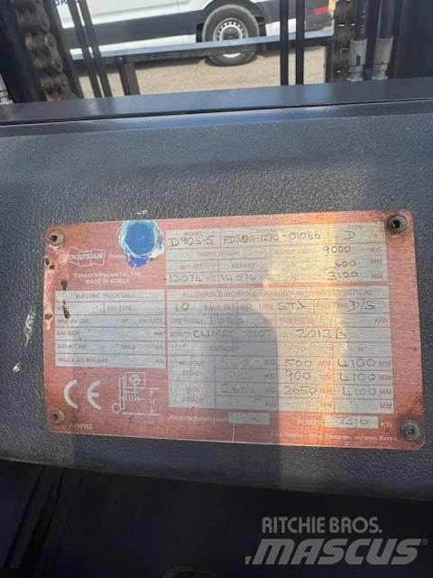 Doosan D 90 S-5 Dieselstapler