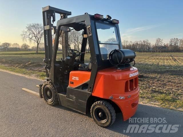 Doosan G 25 G Gasstapler