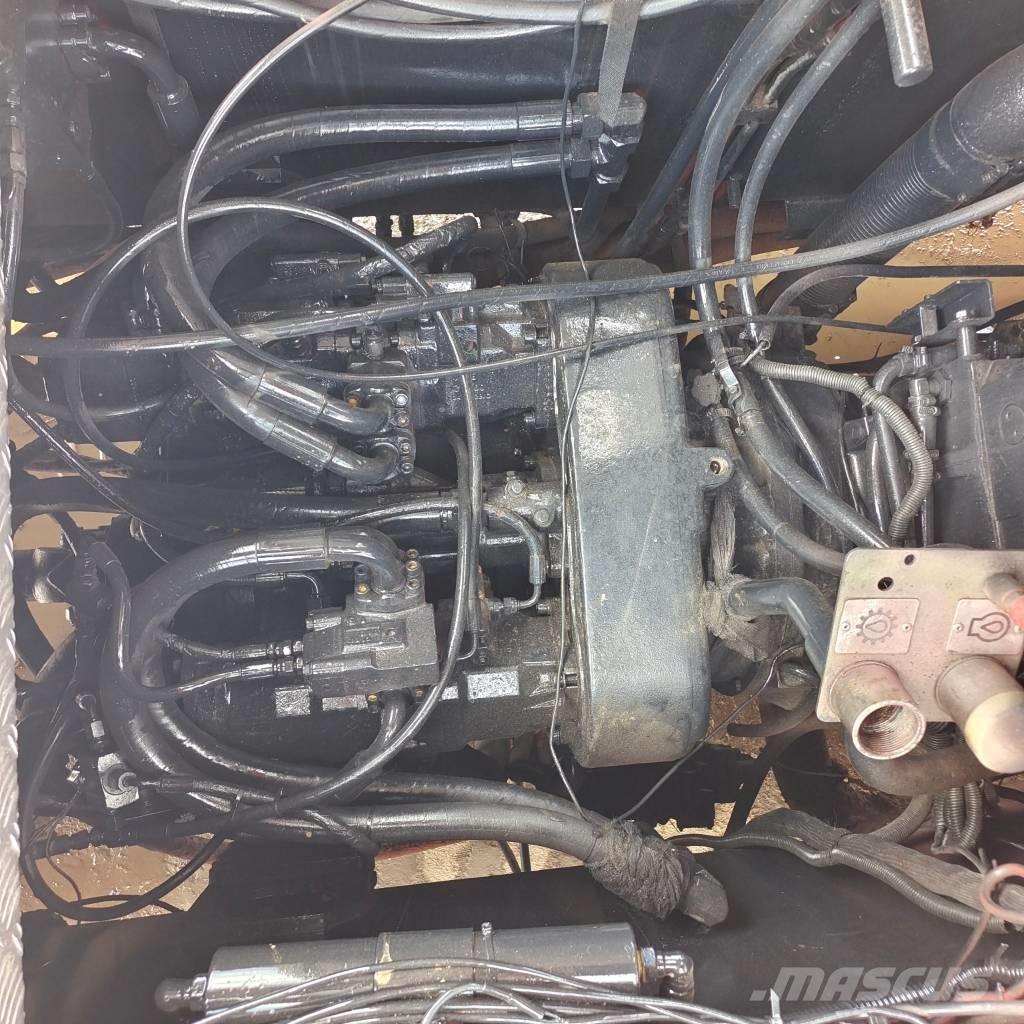 Kalmar DRF 450 Reach-Stacker