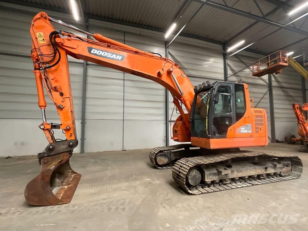 Doosan DX 235 LCR Raupenbagger