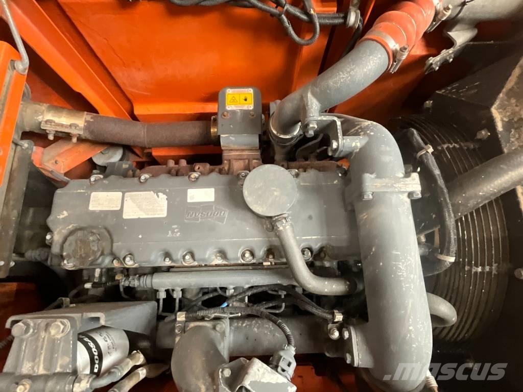 Doosan DX 235 LCR Raupenbagger