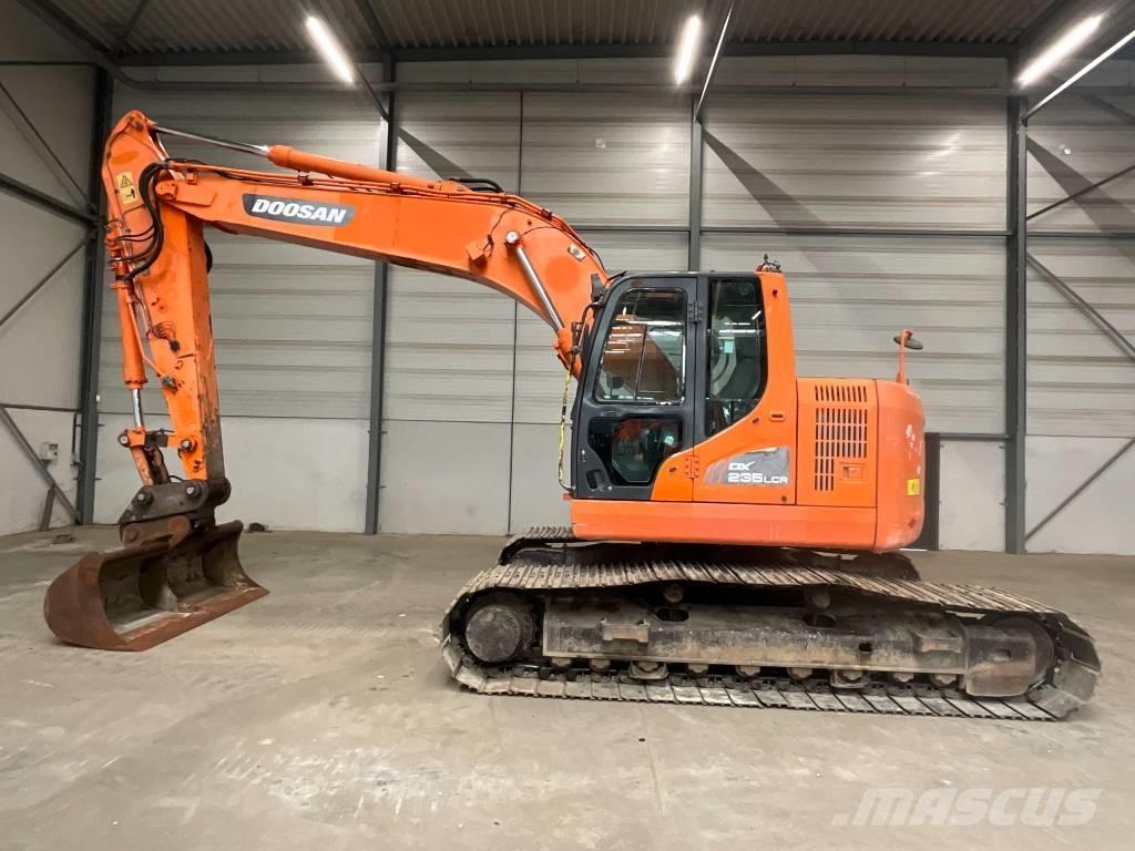 Doosan DX 235 LCR Raupenbagger