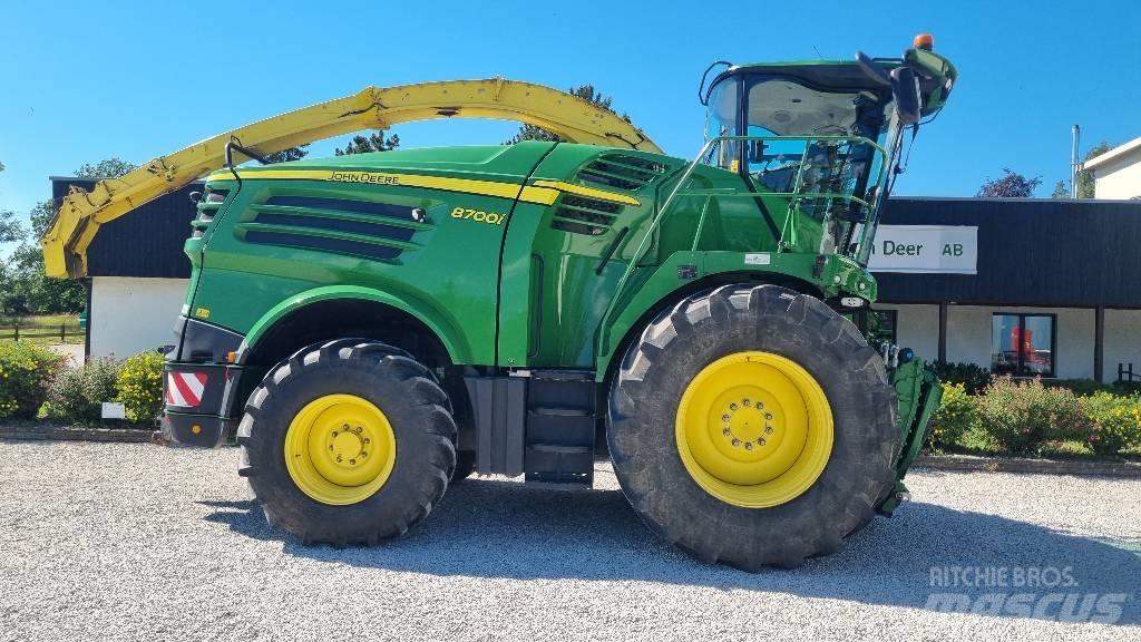 John Deere 8700i Selbstfahrende Häcksler