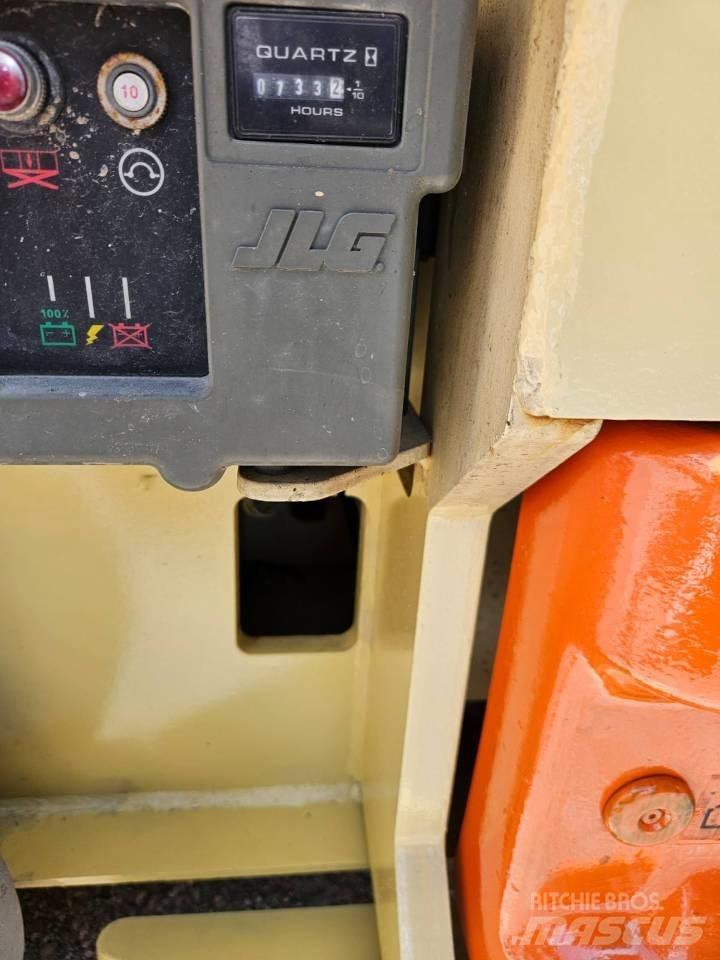 JLG 2630 ES Scheren-Arbeitsbühnen