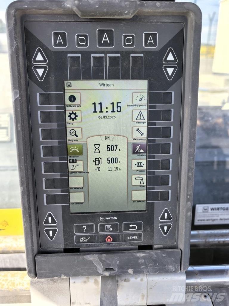 Wirtgen W 200 F Asphaltfräsen