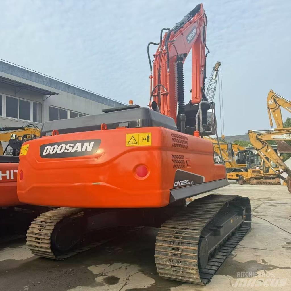 Doosan DX225LC-9C Midibagger  7t - 12t