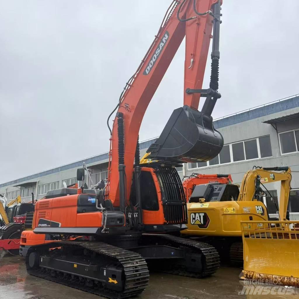 Doosan DX225LC-9C Midibagger  7t - 12t