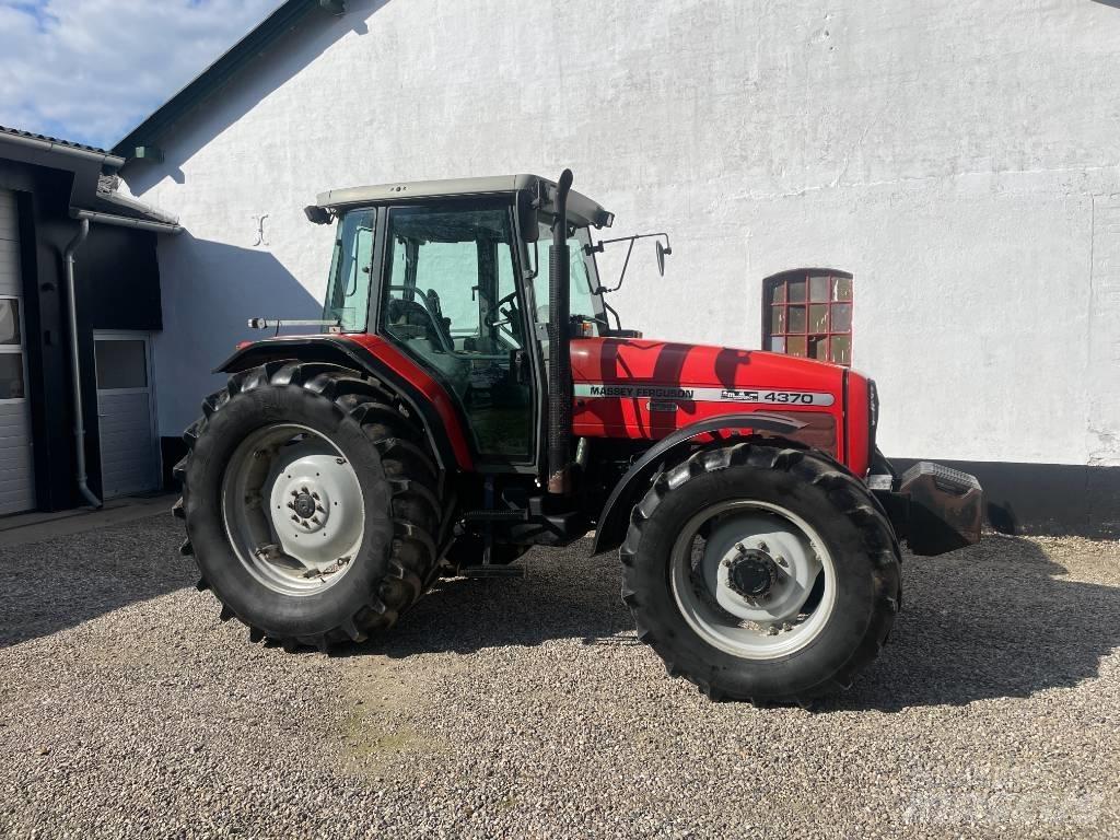 Massey Ferguson 4370 Traktoren