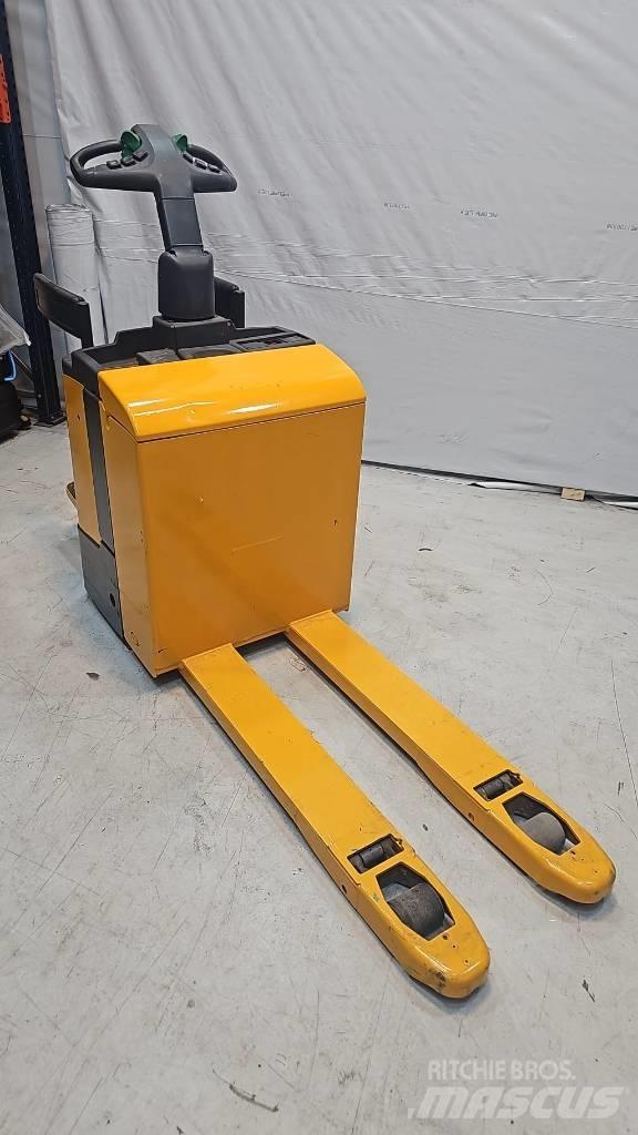 Jungheinrich ERE 120 Gabelstapler mit Fahrerstand