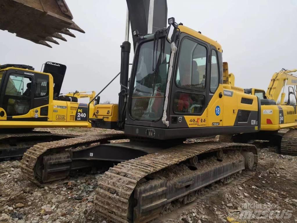 Volvo EC 290 B LC Raupenbagger