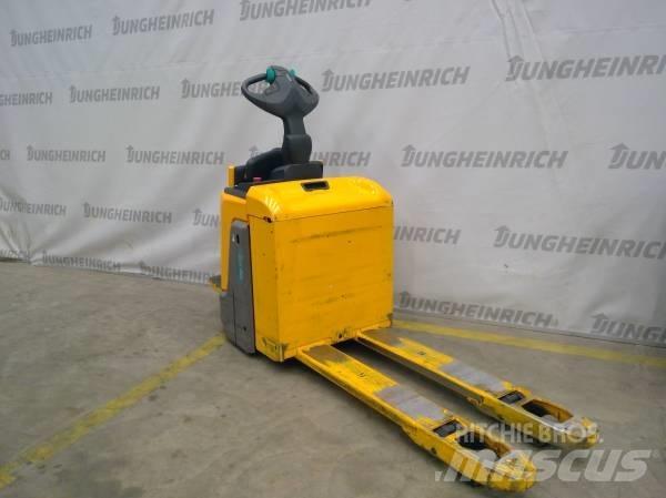 Jungheinrich ERE 225 Gabelstapler mit Fahrerstand