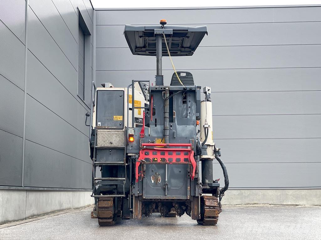 Wirtgen W 100 F Asphaltfräsen