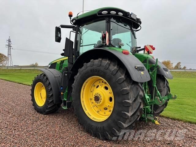 John Deere 7310 R Traktoren