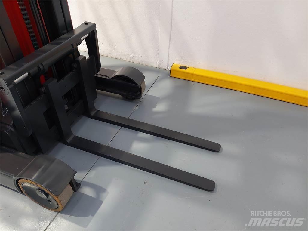 Linde R14HD Schubmaststapler