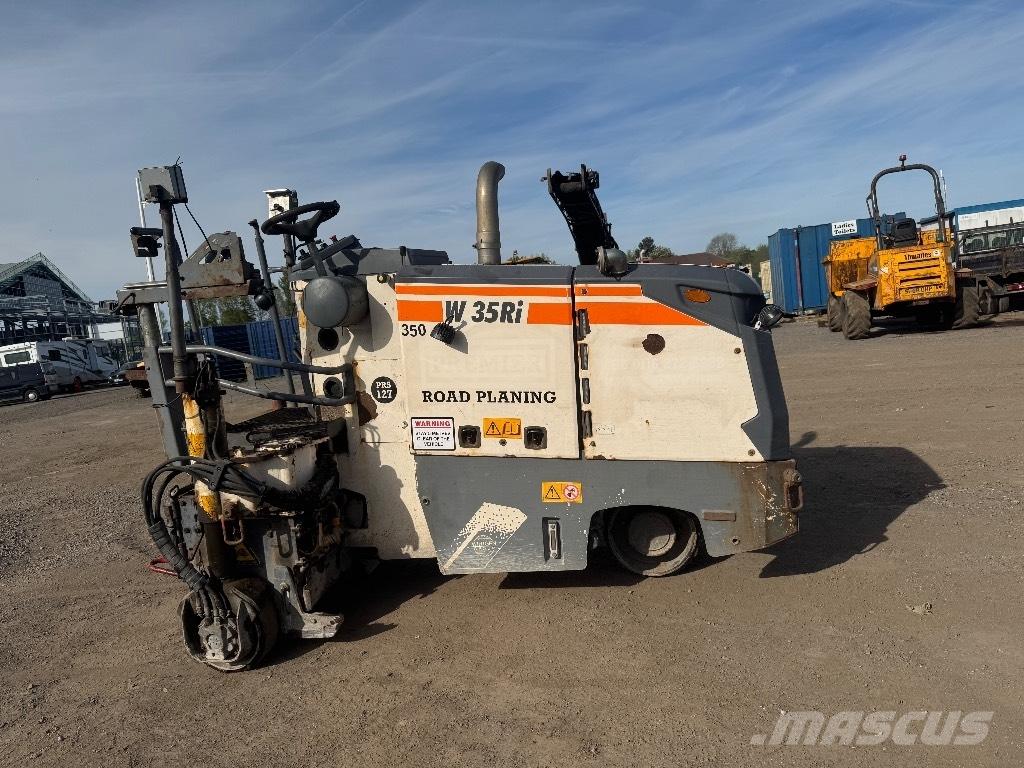 Wirtgen W 35 RI Asphaltfräsen
