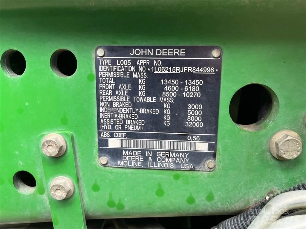 John Deere 6215R Traktoren