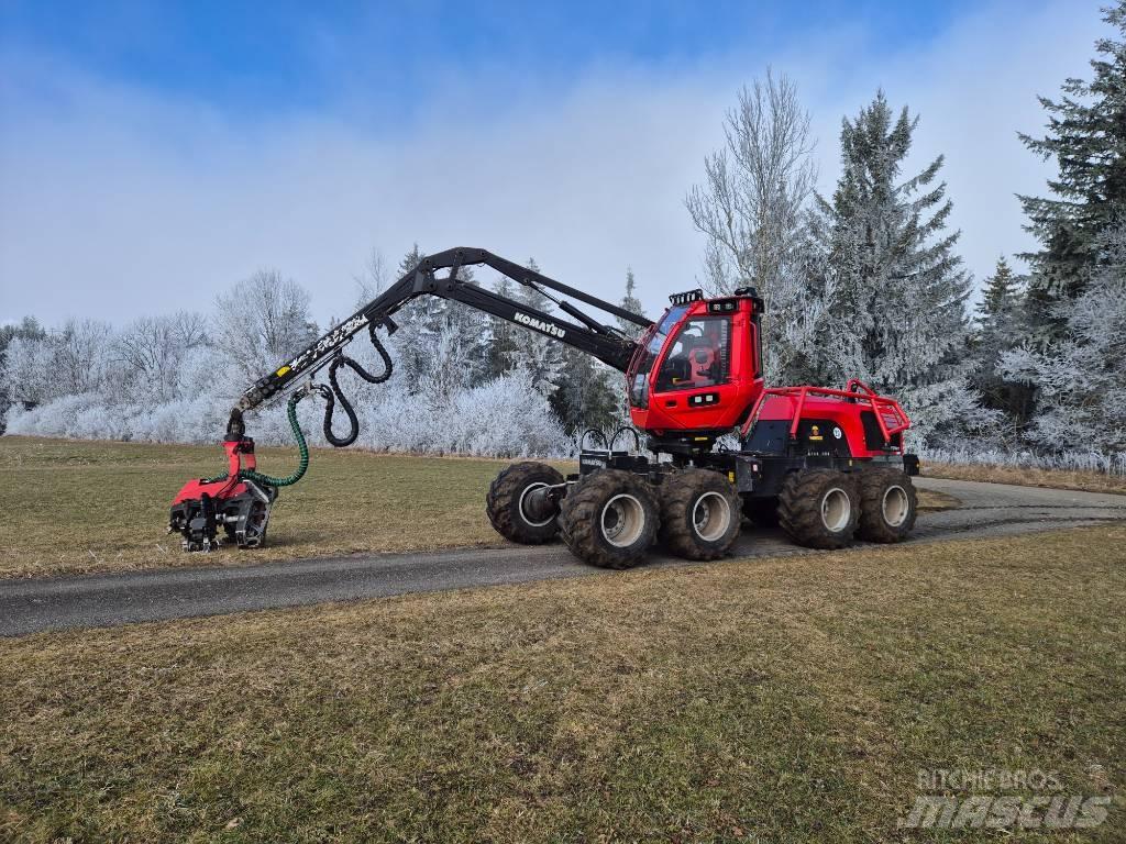 Komatsu 931 XC Harvester
