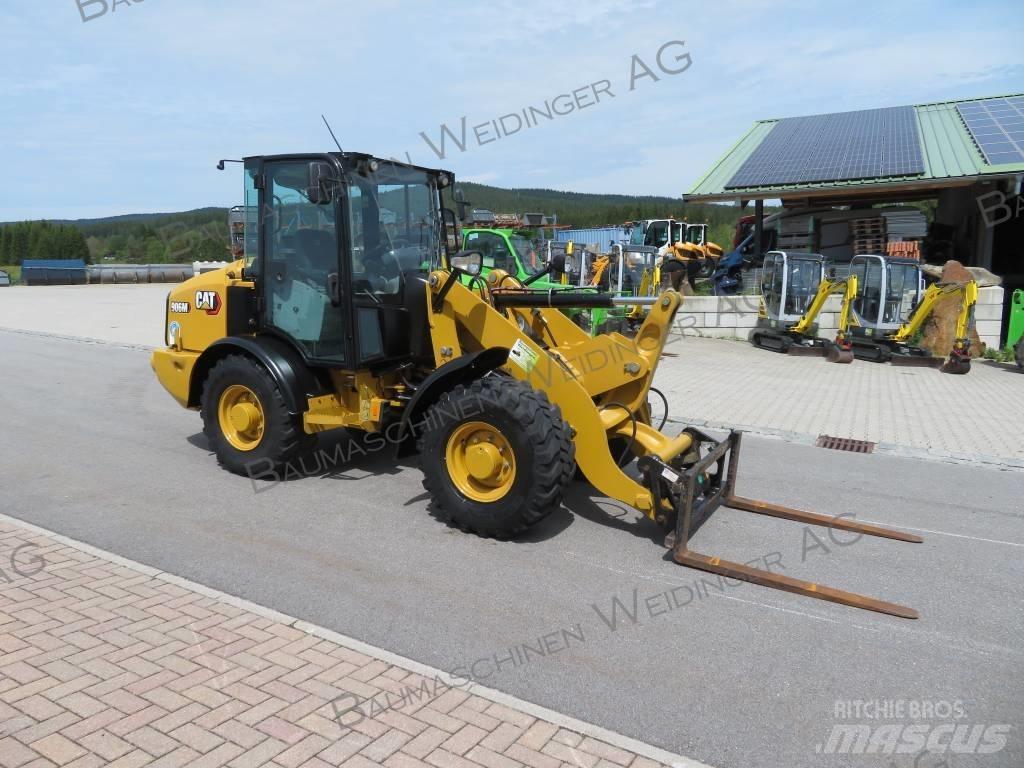 CAT 906M Radlader