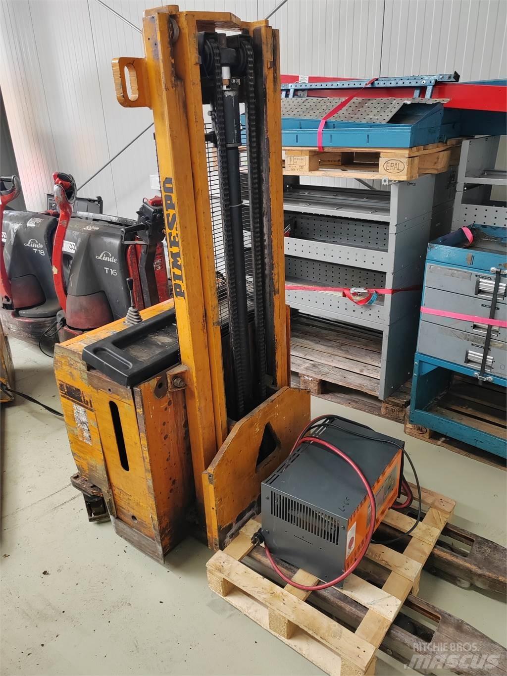 Om-Pimespo CT 13 Deichselstapler