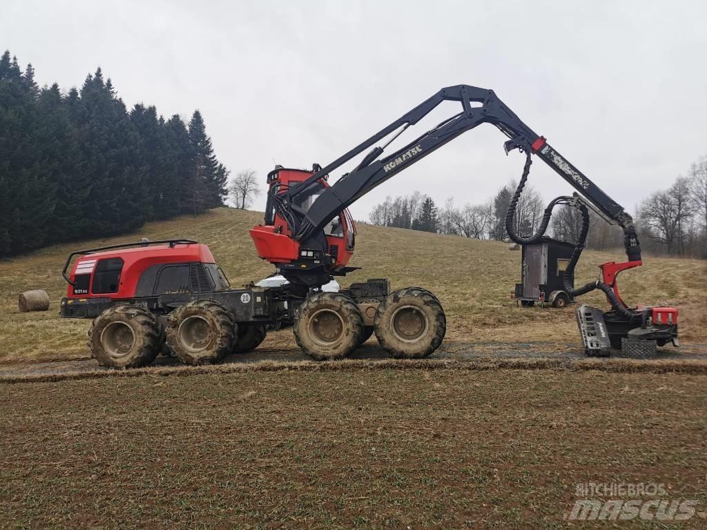 Komatsu 931 XC Harvester