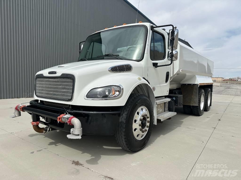 Freightliner M2 Wassertanker