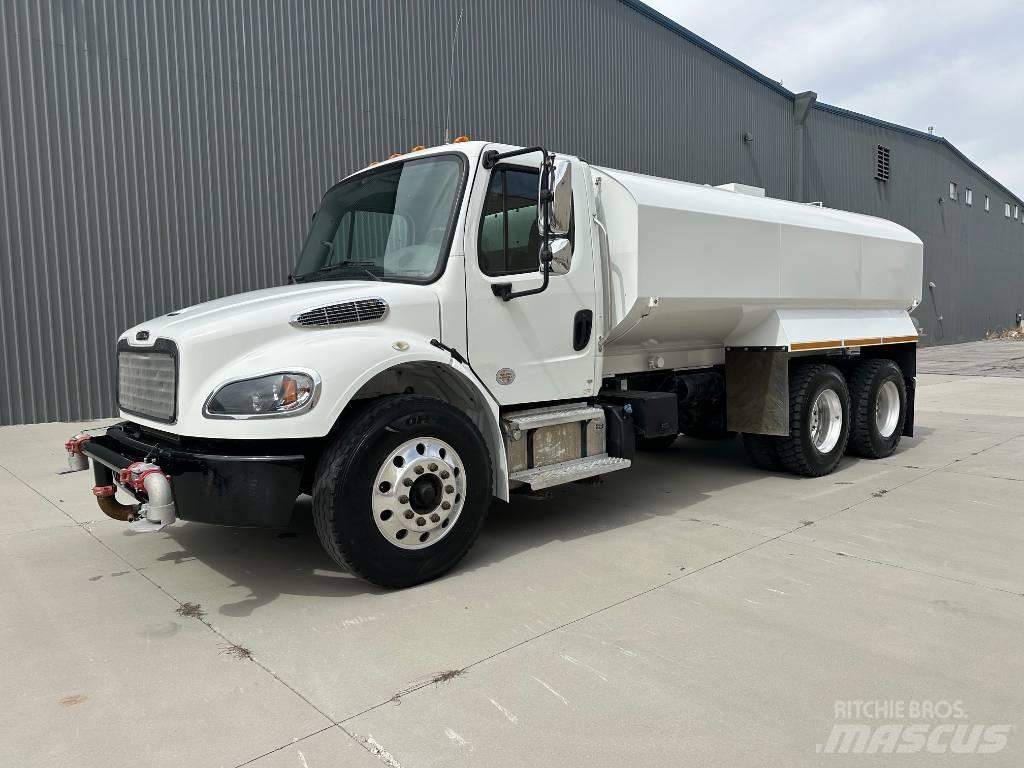 Freightliner M2 Wassertanker