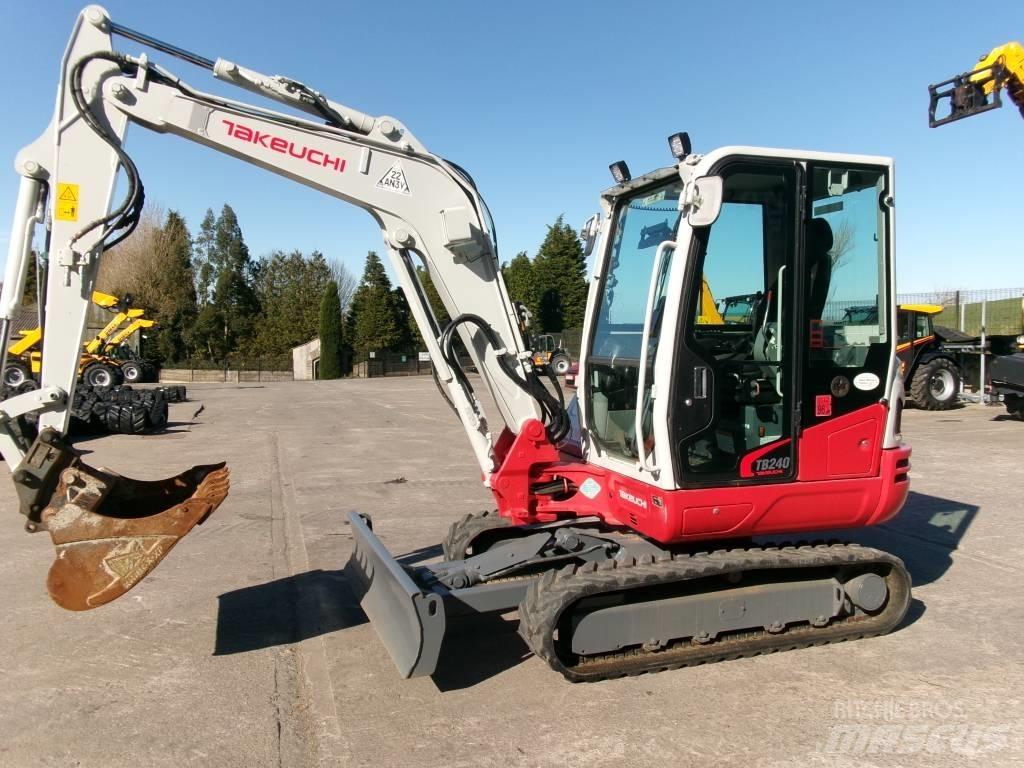 Takeuchi TB 240 Minibagger < 7t