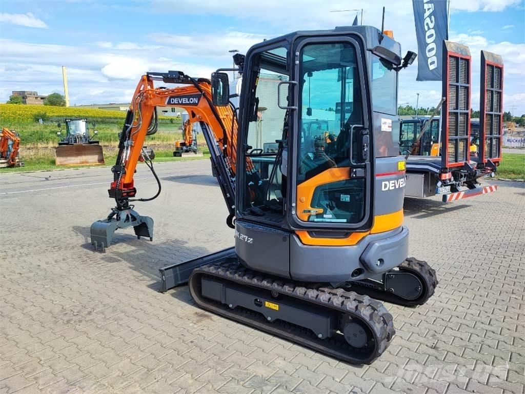 Develon DX27Z-7 Sonstige Landmaschinen